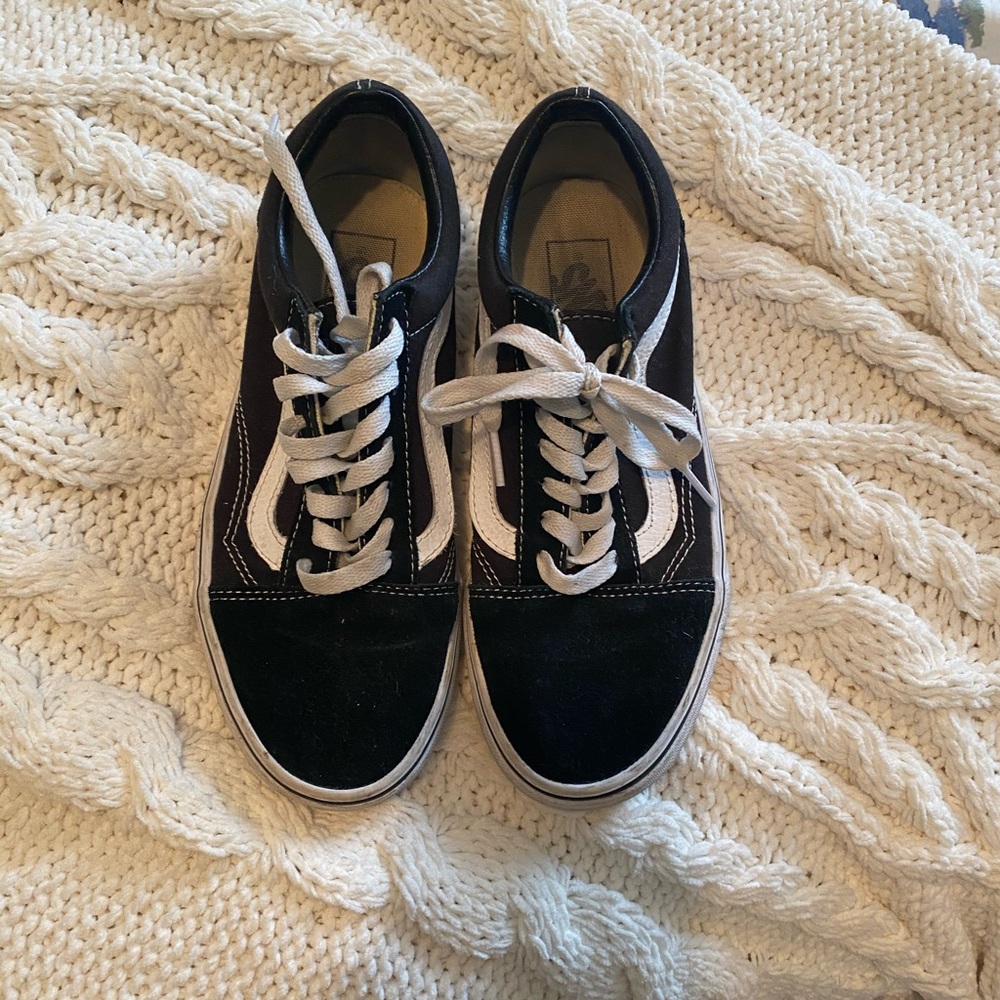 Black vans